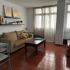 https://apartamento-en-santa-cruz-centro-con-aparcamiento.in-canary-islands.com